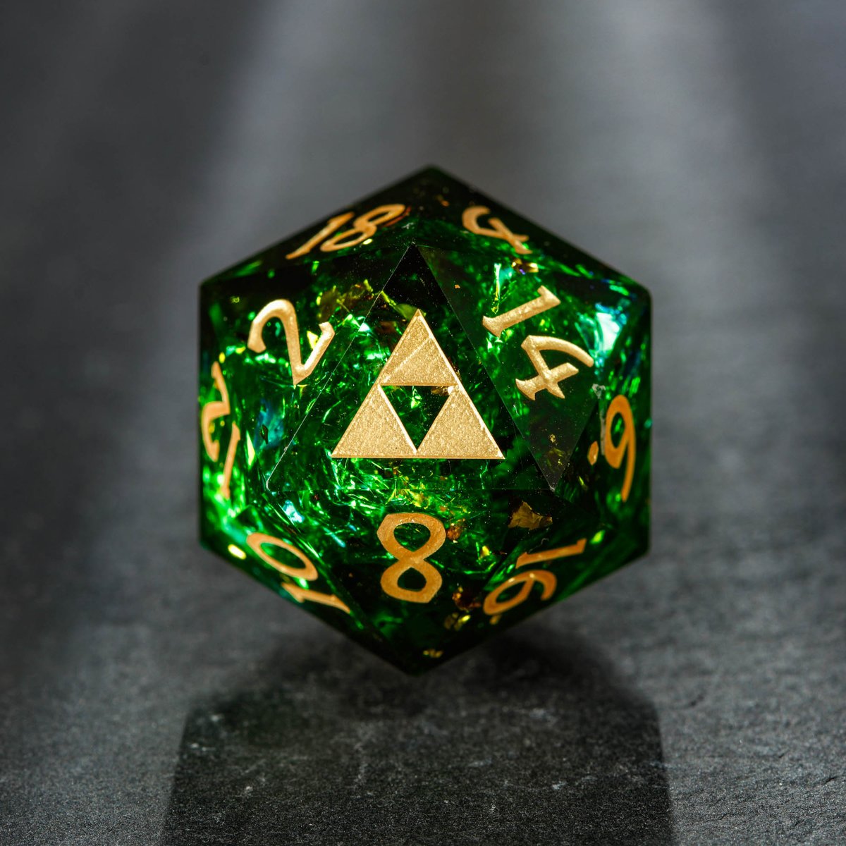 CrystalMaggie2's tweet photo. Dark green glitter resin dice set with triforce on each die.🔻🔺👍🔥❤️

#dnd #dice #ttrpg https://t.co/B6xD5OVmrB