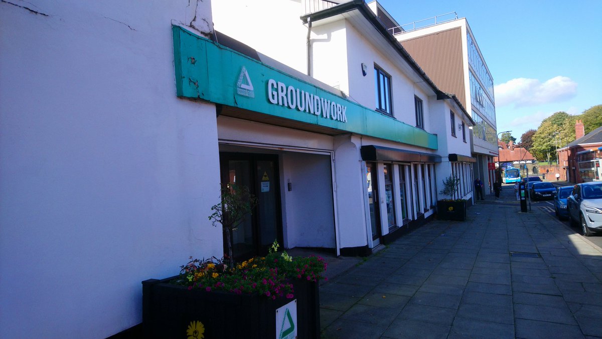 SamMar1ne's tweet photo. Been keeping something under my hat... Three weeks into a brill job as #GreenCommunityHubsManager at @GroundworkCLM can't wait to talk #gardens #greening #allotments #community with you all soon! Watch this space for some very exciting stuff 👀🤩 https://t.co/WiZG7psiCh