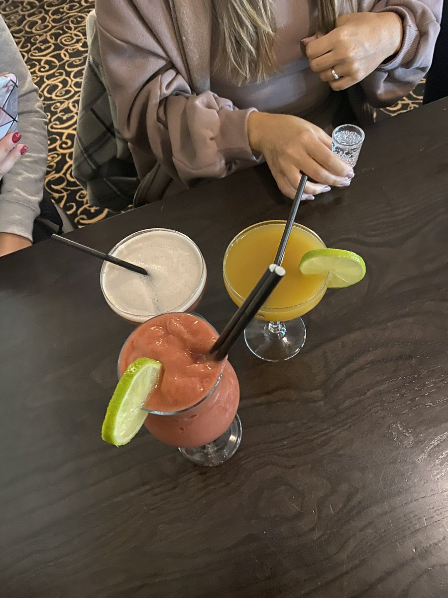 authorkelseymc's tweet photo. More of these please. #piperdam #WritingCommunity #shouldbewriting https://t.co/ShicbAGfpD