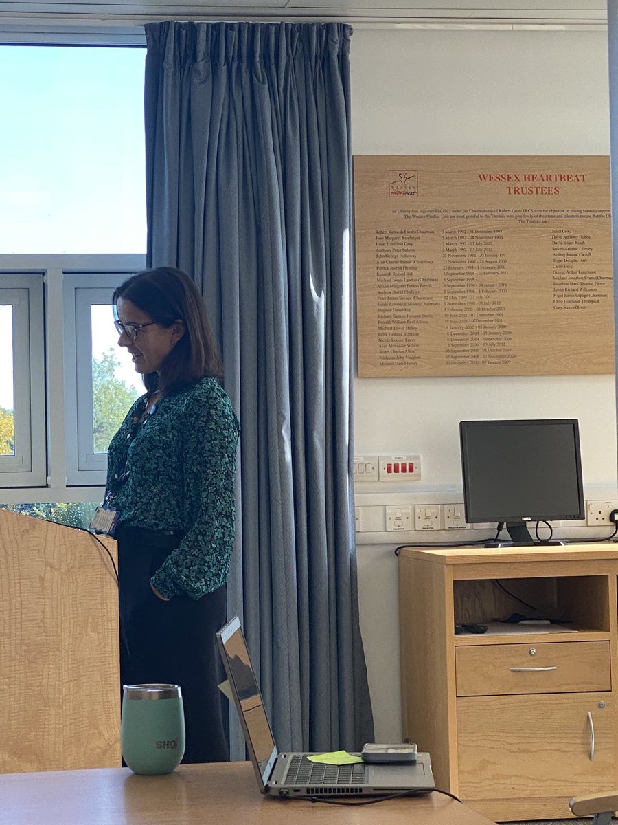 ⁦<a href="/katepryde/">kate pryde💙</a>⁩ starting the #AIUHS22 conference 👋