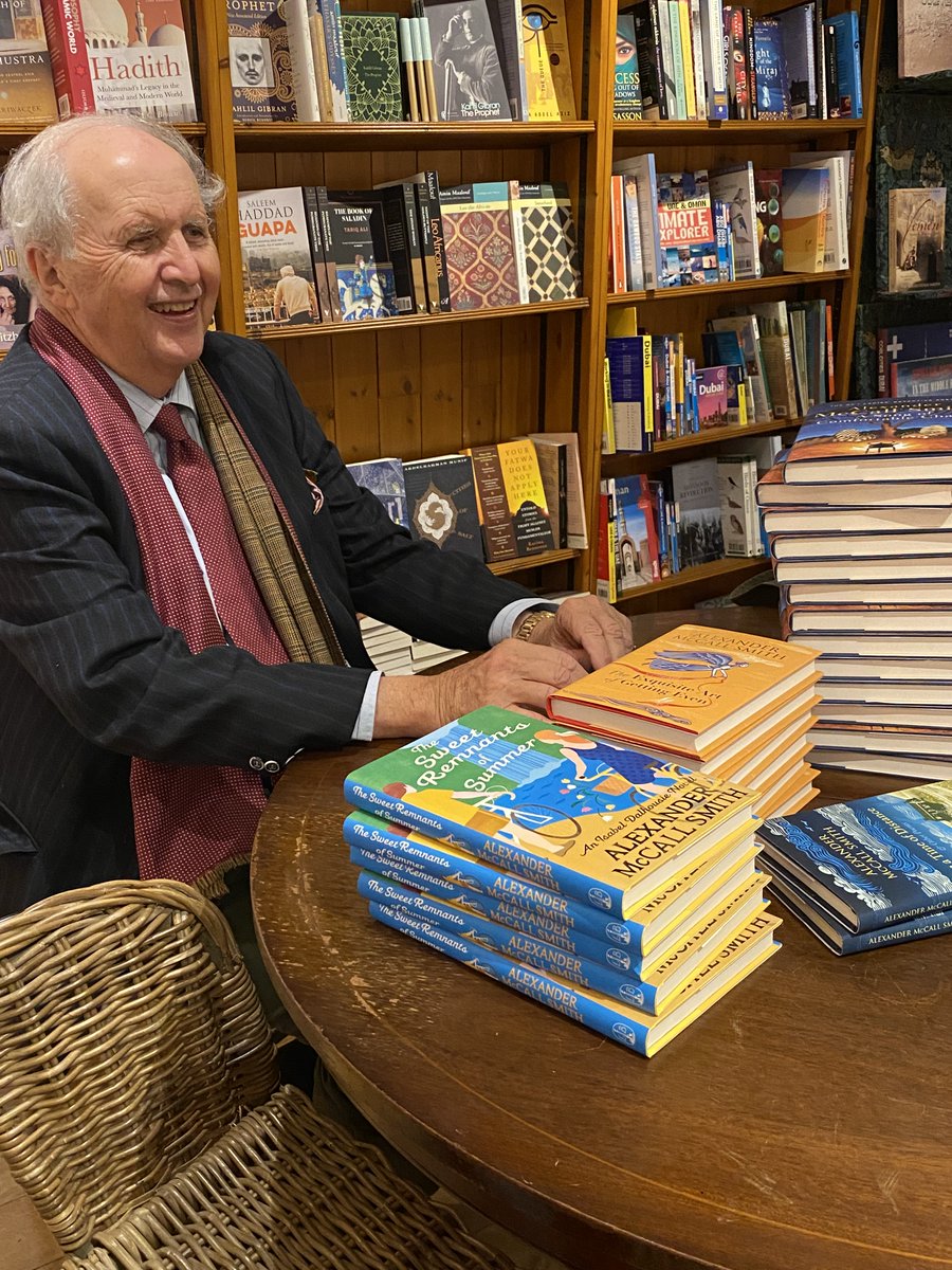 Huge thanks to the independent booksellers @ToppingsBath @Dauntbooks @DavidsBookshop @LindumBooks @ForumBooks, to Waterstones and to Yeovil, Cheltenham, Durham and Berwick festivals for their support with the @McCallSmith tour last week. You are all amazing!