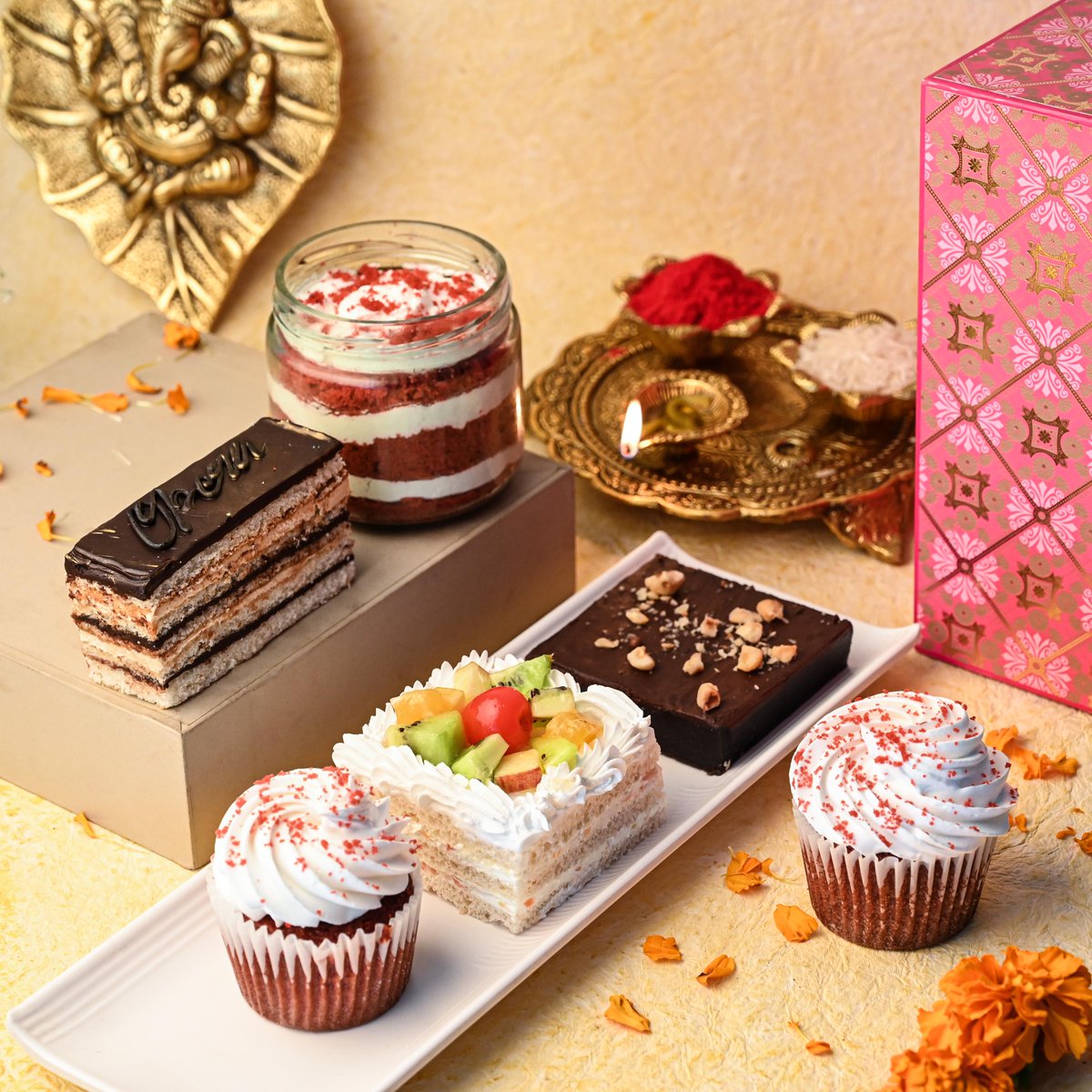 Let the festivities begin ! #diwali2022 #bakingo #diwaligifts