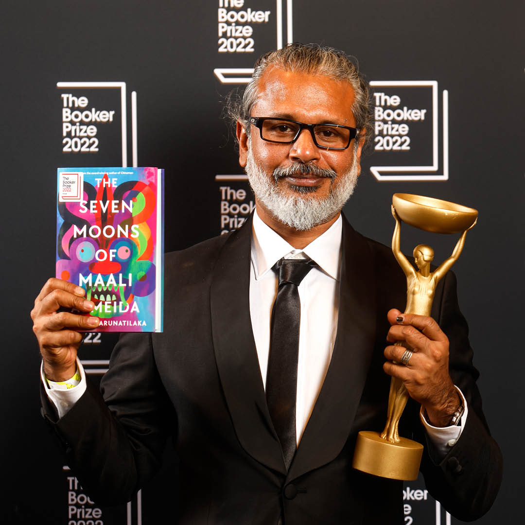 Everything you need to know about the winning book: what it's about, why it won, how the author wrote it and what the judges and critics said 📚🏆 Read here: thebookerprizes.com/the-booker-lib…