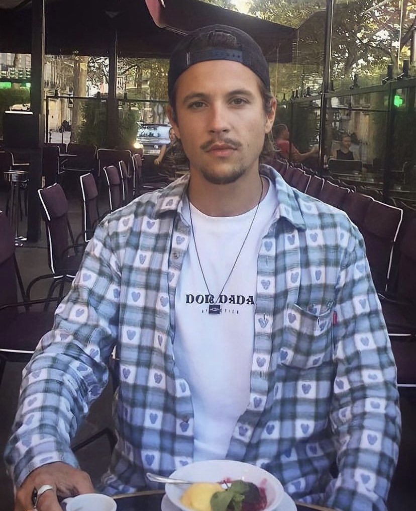 special_nekfeu's tweet photo. https://t.co/KDBMBEOeUK
