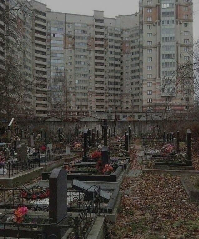 TheRealJuliaG_'s tweet photo. #UrbanHell https://t.co/2iK3LK4a2I