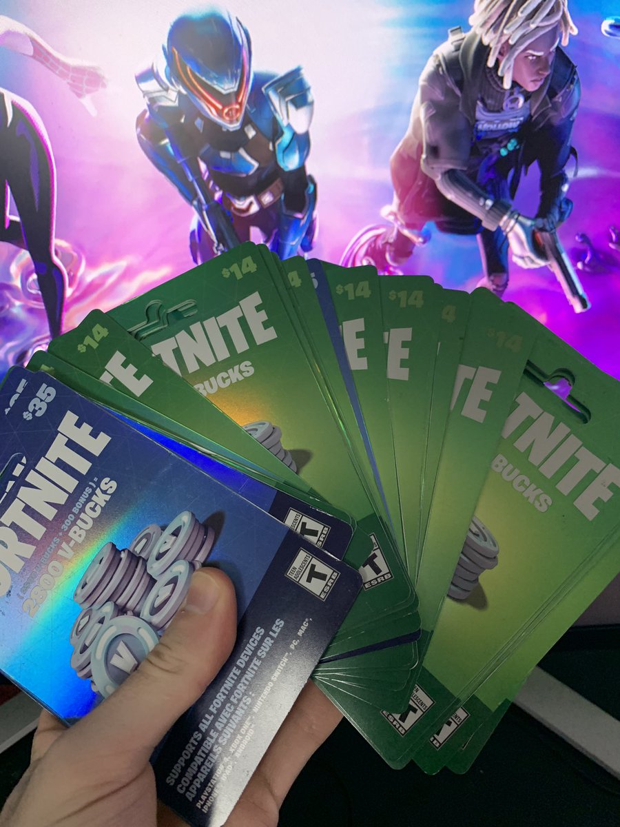 FortnitePV2's tweet photo. You have 12 HOURS to RT and Follow @FortnitePV2, 1 person will receive a Fortnite Anime Legends Code or V-Bucks! https://t.co/Z6CyMIQyil