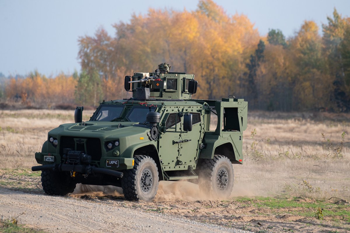 🇱🇹🇺🇸 Lithuania signed an agreement with the United States to acquire 300 additional Joint Light Tactical Vehicles (JLTV) for @LTU_Army. By the end of 2024, we will have a total of 500. It will significantly reinforce the existing capabilities, increasing mobility & combat power.