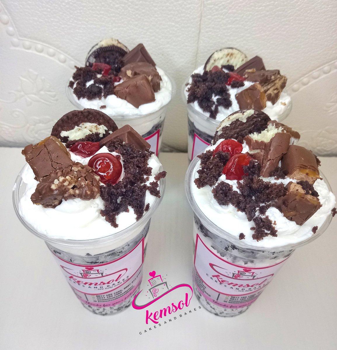 kemsolcakes's tweet photo. We are currently taking order for the best parfait on this street😍 😋🤤
Please send in your orders through link in bio🙏

#parfaitinlagos #parfait #cakeparfait #kemsolcakesandbakes #cakes #cakeparfaitsinojota https://t.co/56RCKMVpc0