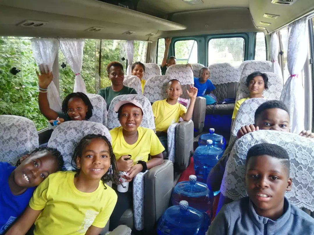 scistz's tweet photo. It's #NationalSchoolBusSafetyWeek

Students safety remains a top priority at SCIS!

On this day, we thank our dedicated and professional drivers, for going the extra mile to ensure the safety of our students. 

#WeAreSCIS #ProudToBeSCIS #SuccessNothingLess #SCISFamily https://t.co/MCwVrL9ixl