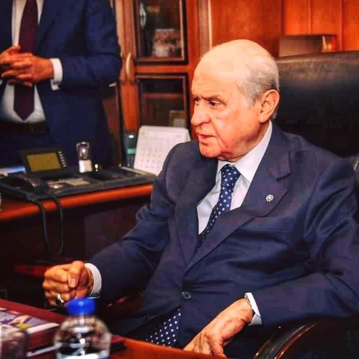 akgul_mustafa05's tweet photo. Türkiye Cumhuriyeti Cumhurbaşkanını seçecek, belirleyecek ve yetkilendirecek güç ne AB’dir, ne ABD’dir, sadece ve sadece büyük Türk milletidir.
CHP yitirdiği iradesini emperyalizmin kanlı sahnesinde bulmanın çabasındadır.

Liderimiz Sayın Devlet Bahçeli https://t.co/Osis1vSi0B