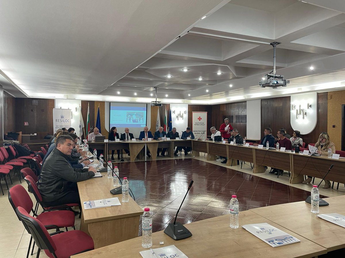 resiloc's tweet photo. The #RESILOC project presents at the #regional_level the developed recommendations for improving the sustainability of the village of #Tetovo and the town of #Dve_Mogili https://t.co/olJM3wyhja