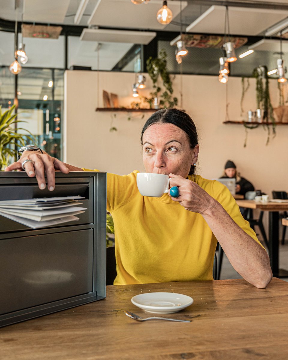 ☕Beim Kaffee deine Admin effizient erledigen? Mit PEAX hat Claudia ihren Briefkasten immer dabei – und so mehr Zeit für die wirklich wichtigen Dinge im Leben.

#digitalmailroom #epost #startup #digitalisierung #digitalswitzerland