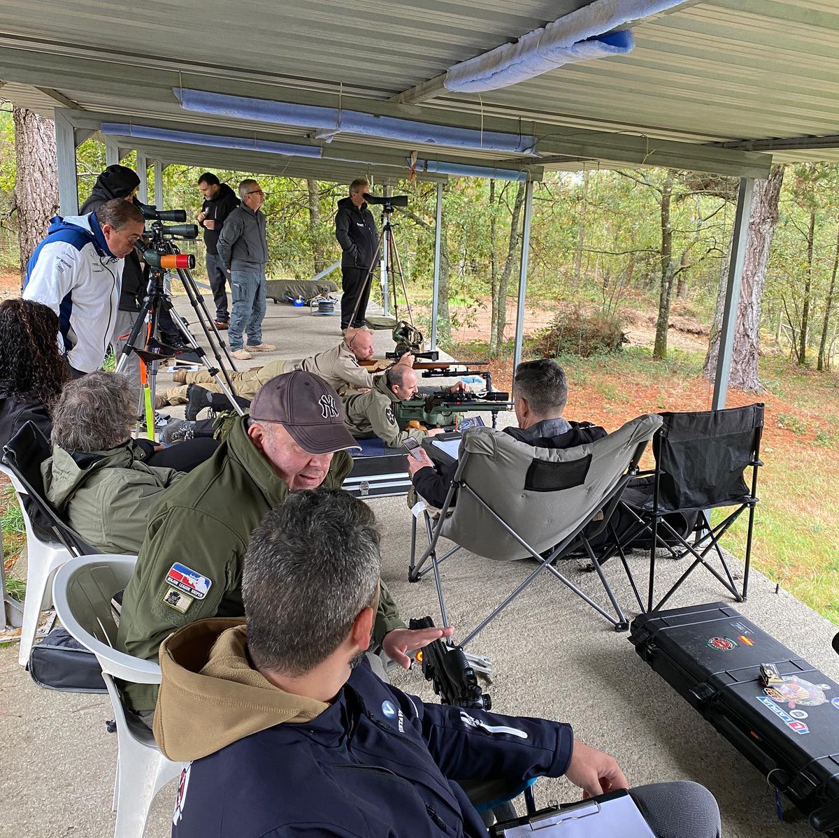 rfedeto's tweet image. 🔝🔝 Podio

📍 Campo tiro #Parga (Lugo)

🥇 Concepción Constanza GONZÁLEZ (SMA)
🥈 Ángel Antonio CORRAL (GAL)
🥉 Francisco Javier GORGÉ (ARA)
📃 Alberto Manuel DE CASTRO (ARA)
📃 Christian LÓPEZ (GAL)
📃 Rafael CARRILLO (NAV)

Resultados
tirolimpico.org/competiciones-…

#FClass #rimfire