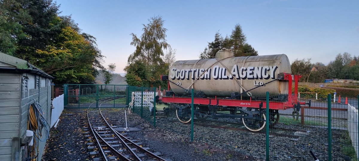 ShaleMuseum's tweet image. Good morning from the new curator! 

It was such a beautiful morning I couldn't resist going out and taking a few photos. 

What is it like where you are?