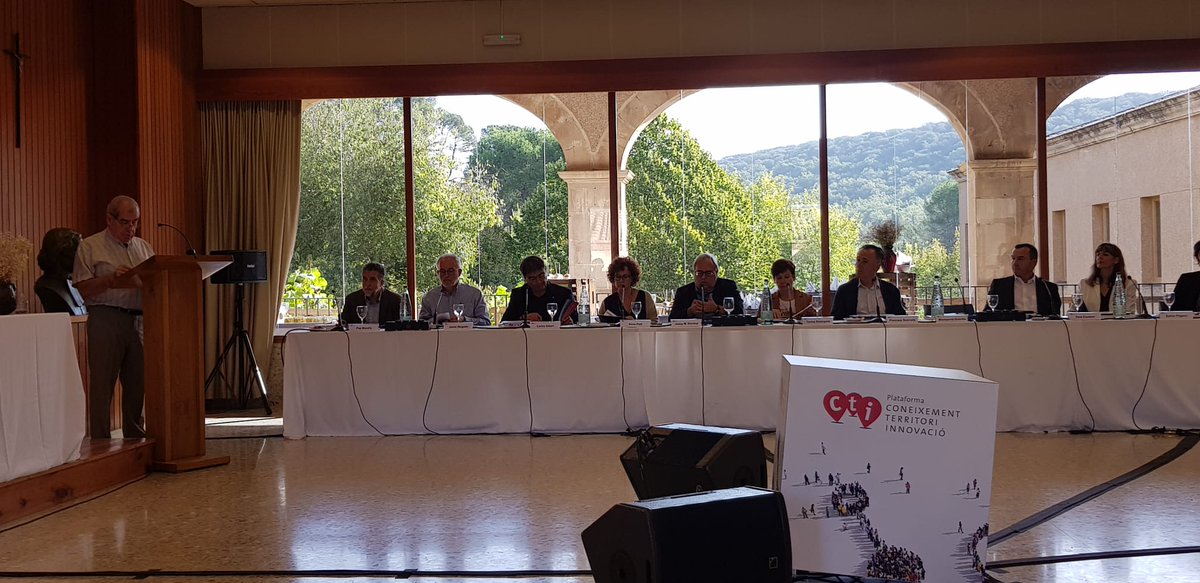 ACUPcatalunya's tweet photo. Miquel Romeu, Germà Superior del Monestir de les Avellanes, dona la benvinguda a les VIII #JornadesCatalunyaFutura.

Inauguren la trobada Jaume Puy, Rector @UdL_info i president @ACUPcatalunya, Antoni Cañete, President @PIMEC i Josep M. Gardeñes, Vicepresident @FomentTreball https://t.co/8sHoTmVTLA