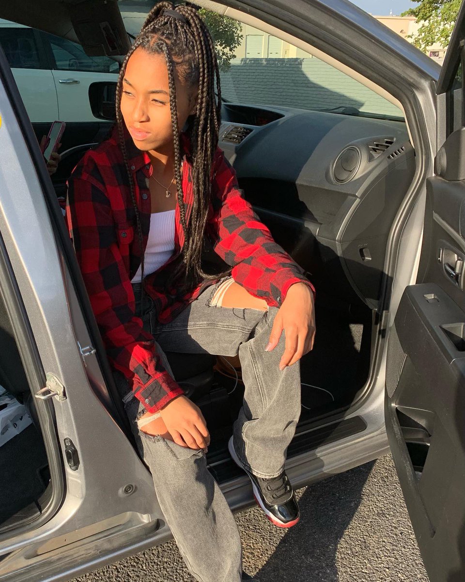 devoriahbrown01's tweet photo. Today is my birthday! Sixteen. ☺️ https://t.co/RASMypNrFs