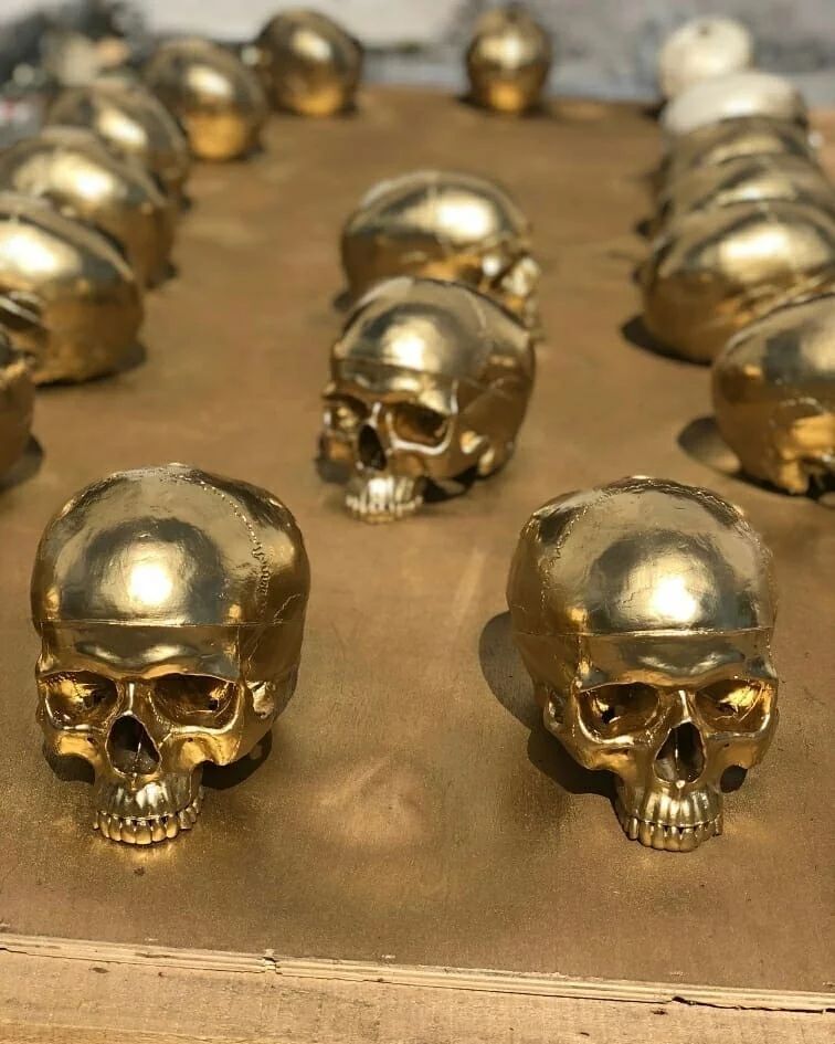 2r_Creative's tweet photo. Gold spray paint is always the answer ✨
#2rcreative #eventdecor #miamievents #buildouts #custompieces #customfabrication #customdesign #eventdesign #eventproduction #privateparties #eventinspiration #halloween #halloweenparty #halloweenmiami #miamievents #halloweendecor #s… https://t.co/MSY0UJunF2