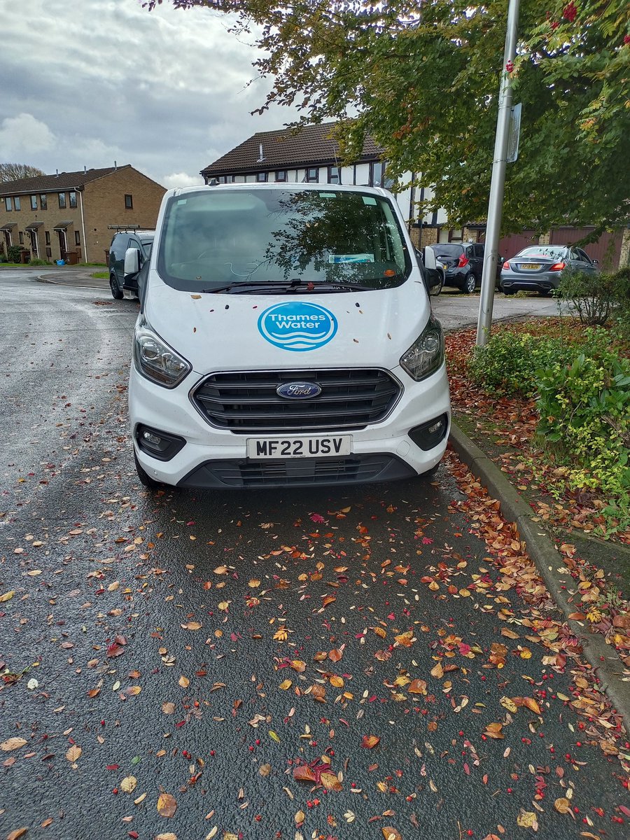 skyblaster's tweet photo. @SouthernWater can you please remove your vehicle MF22 USV which has been parked or abandoned for weeks in a residential area The Everglades, Gillingham https://t.co/TudJlCTBLz