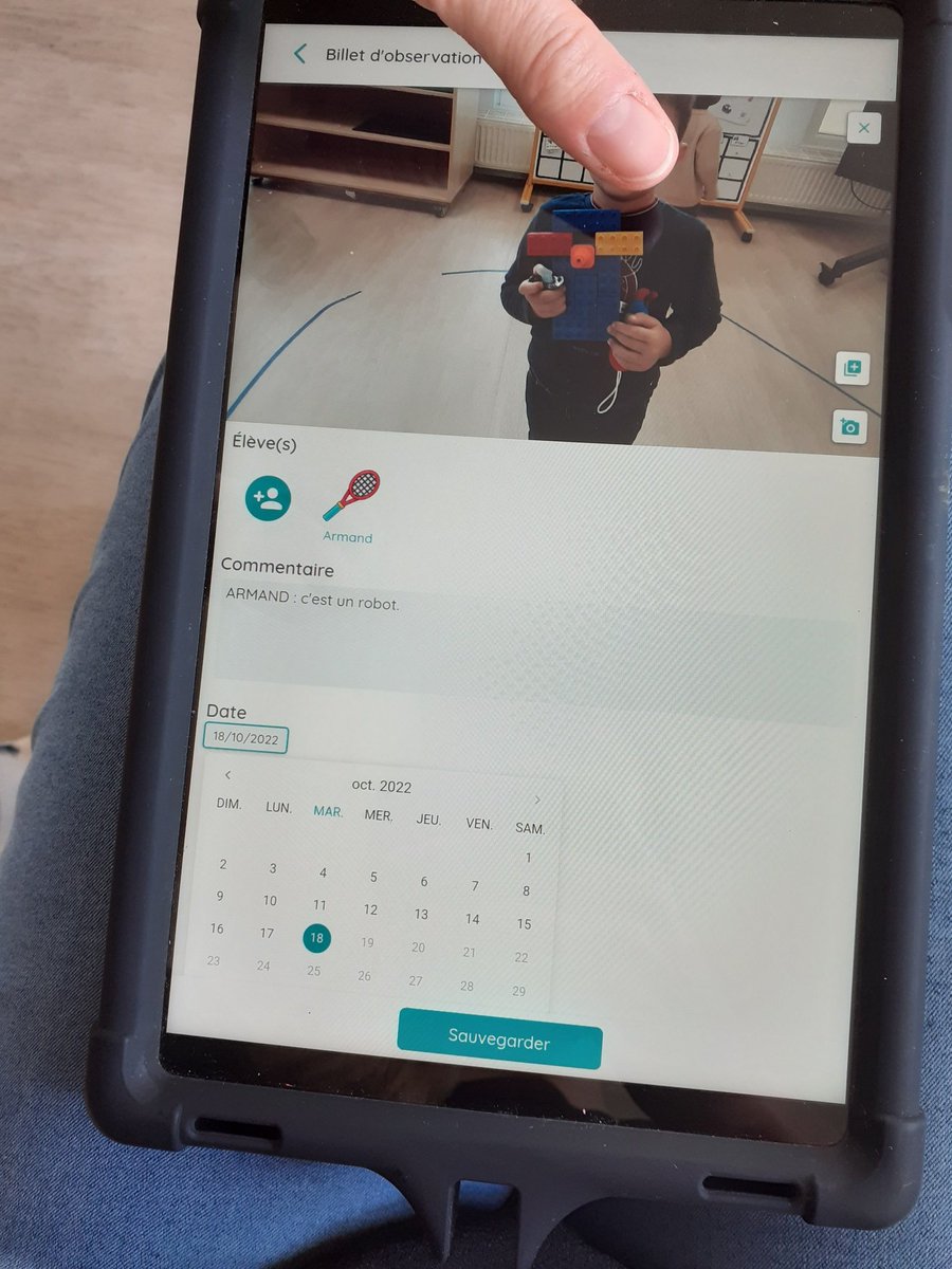 PaulFortPSMS's tweet photo. Utilisation de @Kidoo_Apps pour le suivi des élèves.  Une révélation....application pratique, utilisable par les enfants.  Une interface enseignant pour apporter des commentaires et l'édition en pdf ou en partage de lien pour les familles d'un cahier de suivi propre ! https://t.co/WSD43JYL6j