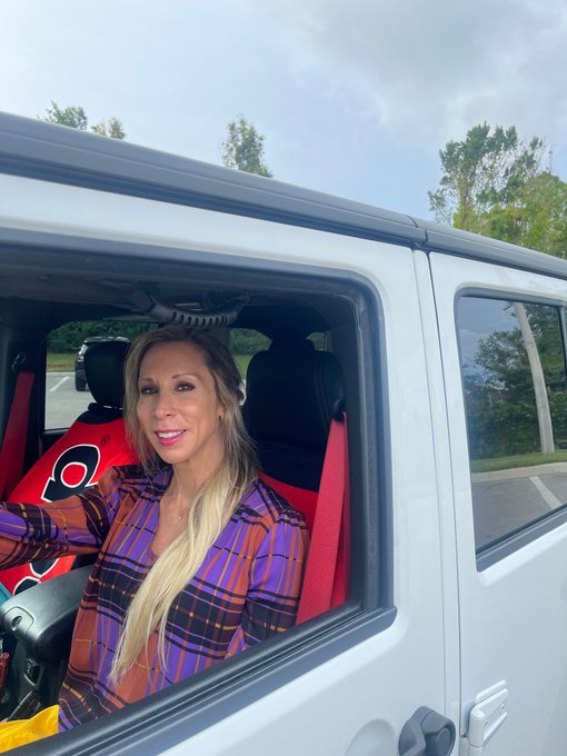 Headed back to the &ldquo;vanilla&rdquo; world of my life! #milf #blondes #jeep #rubicon https://t.co/kmBk2GWxNl<a href="/tag/blondes"class="tags"><span>#blondes</span></a><a href="/tag/milf"class="tags"><span>#milf</span></a><a href="/tag/jeep"class="tags"><span>#jeep</span></a><a href="/tag/rubicon"class="tags"><span>#rubicon</span></a>