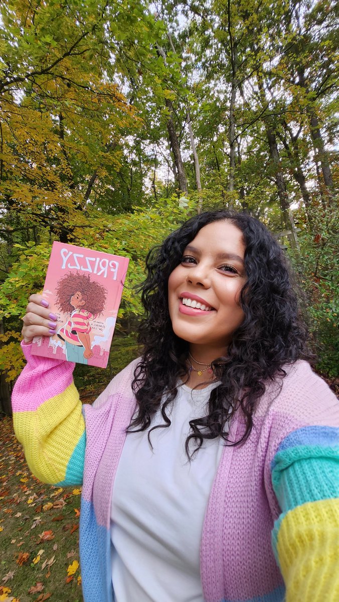 Frizzy is out in the world today!✨ So proud of my graphic novel debut with @rosebousamra & proud to share this story about beauty standards in the Dominican community🇩🇴 I hope everyone who needs Marlene's story gets to read it 💜 Get your copy! claribelortega.com/frizzy