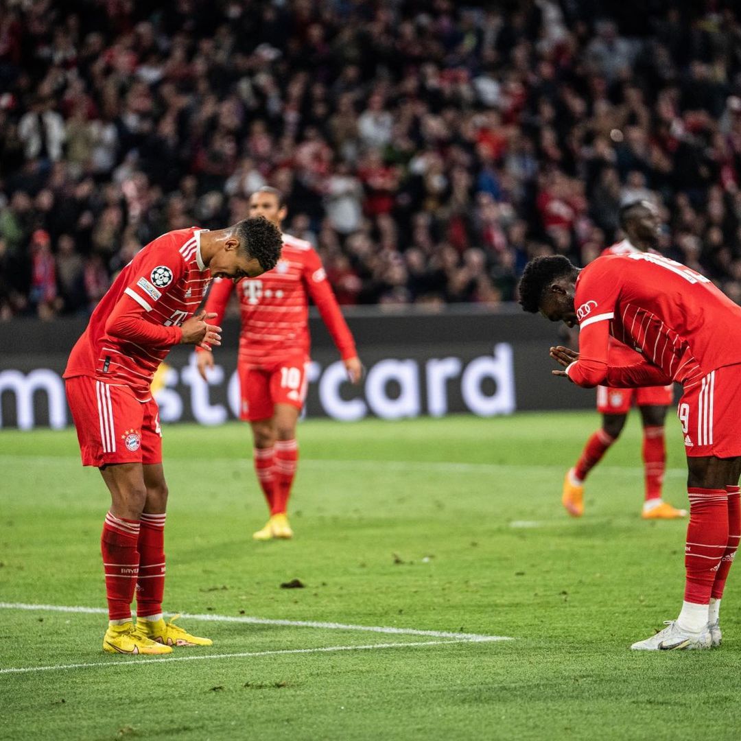 iMiaSanMia's tweet photo. Alphonso Davies on Instagram: They may have denied you of your Kopa Trophy but they won't deny you of your future Ballon d'Or 🙏🏿 #goldenboy https://t.co/xdAn48VU8u