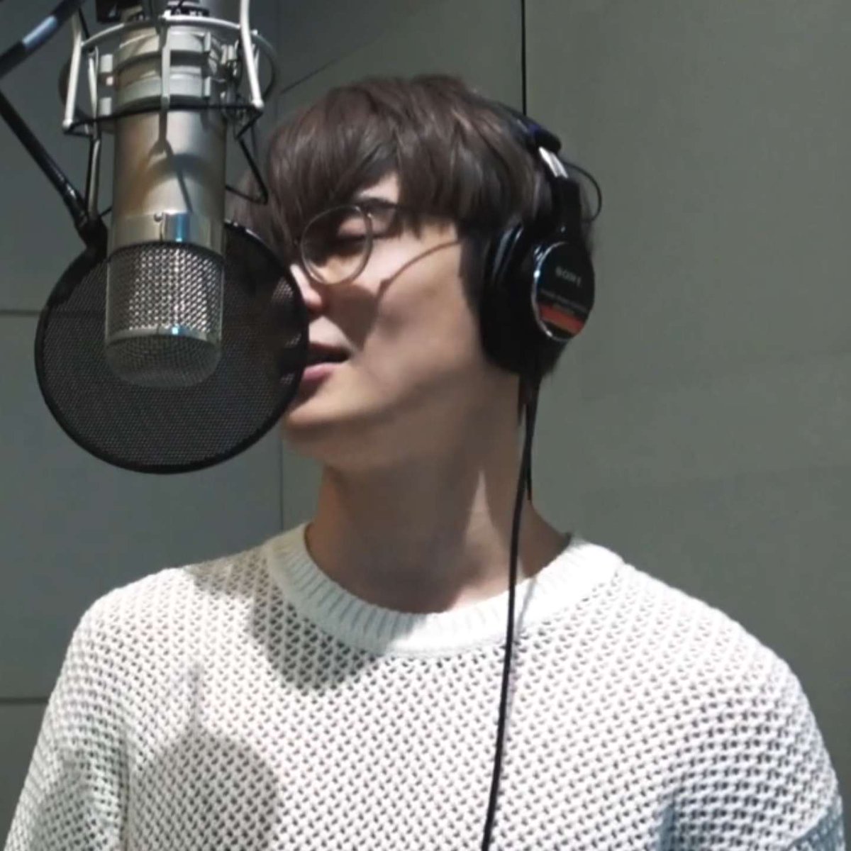 aquariusjjh's tweet photo. 모여랏 앞머리 https://t.co/NmA70X9V4v