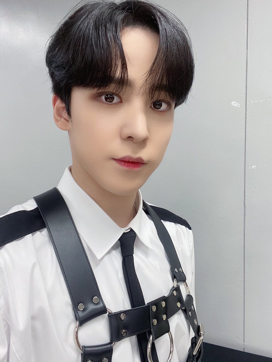 Mnyn69's tweet photo. Idk 🙃😄 https://t.co/krmsughIod