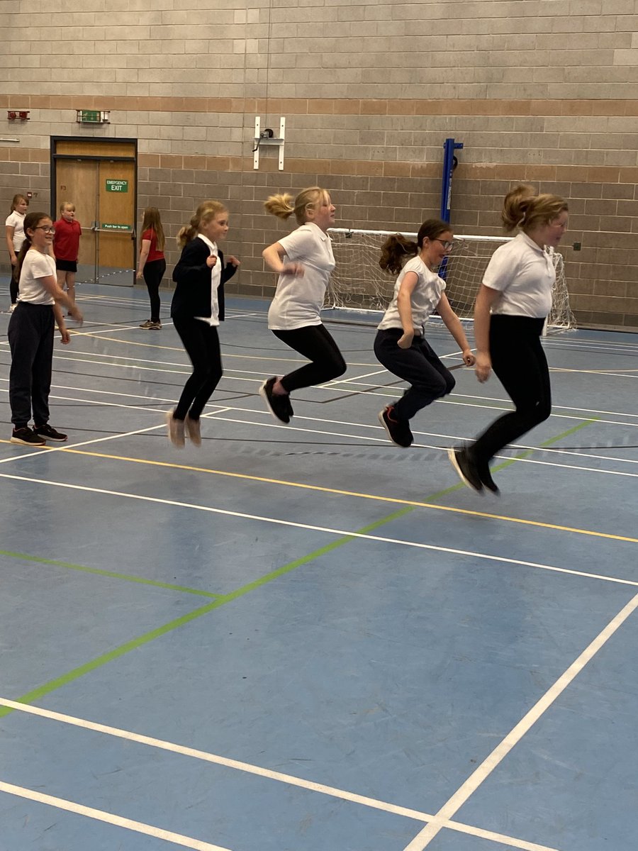 ClevelandSSP_'s tweet photo. More Skipping Leaders this afternoon. Everyone is having great fun! https://t.co/rv1KeWjwdA