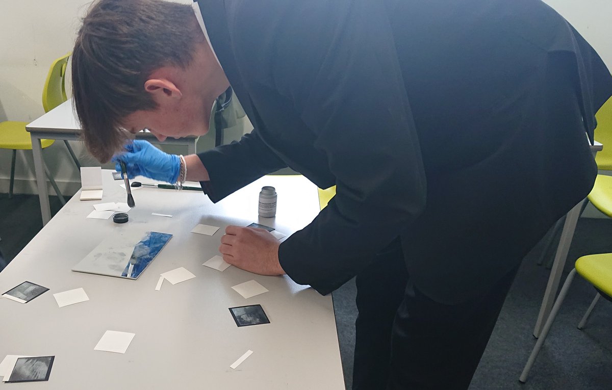 CoxGreenSchool's tweet photo. Thinking we may have some future #ForensicScientists in our Y13 #Criminology class #CoxGreenSchool #LearningIsFun #SixthFormStudy #Post16Pathways https://t.co/hsp8ZEJG54
