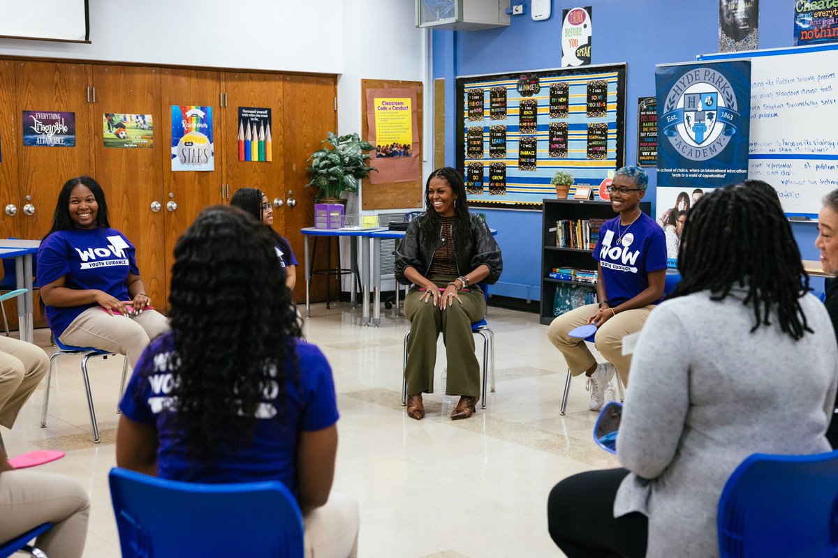 It was such an honor to have been a part of yesterday’s WOW Circle—a Working on Womanhood program at Hyde Park Academy that creates space for young women to reflect on how to own their narrative in a world that isn’t always set up to empower them.   I’m so proud of you all!