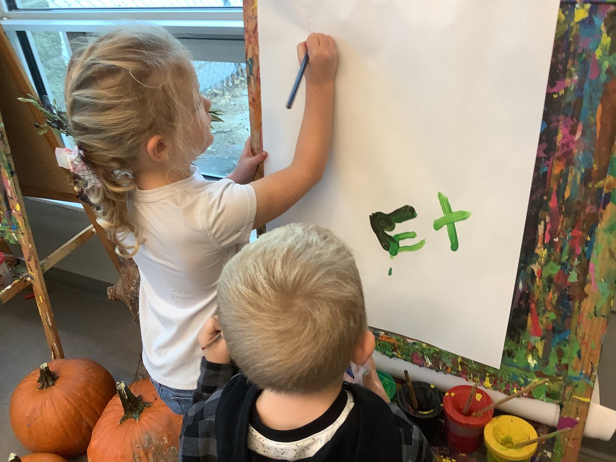 JBrentECE's tweet photo. Today, the SKs & JKs formed partnerships. SK role model S, helped her partner E at the art easel to see the letters of his name.
#WhyThis? #WhyNow? https://t.co/3MN8q3mRow