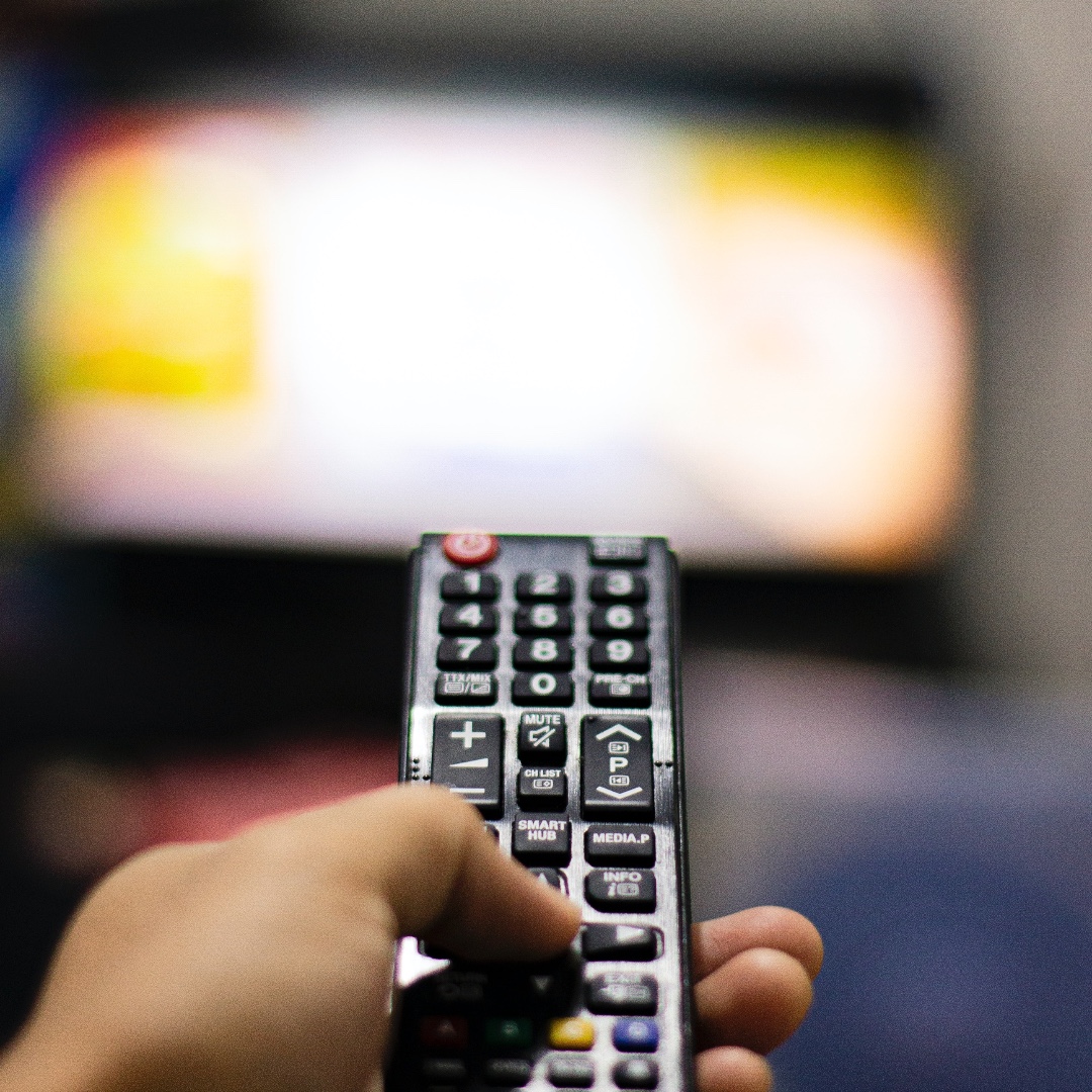 Fall is the best time to cuddle up on the couch and binge watch your favorite shows. What shows are you streaming right now? 

Learn more about fiber internet streaming at hop-electric.com/news/streaming… and sign up at goenergynet.com.