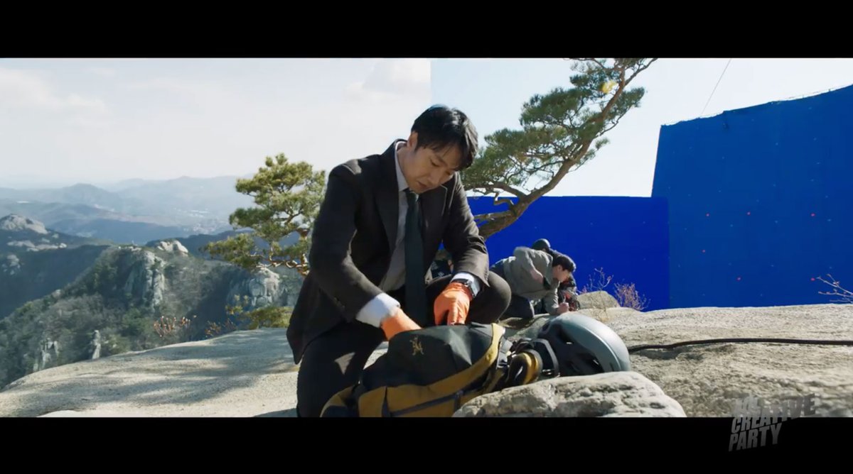 ArtofVFX's tweet photo. Let's have a look at the invisible and the variety of the #VFX work made by the Korean studio #4thCreativeParty on the latest movie by Director #ParkChanWook, #DecisiontoLeave: https://t.co/AiE4n8KZpt https://t.co/NmurlNOj1e