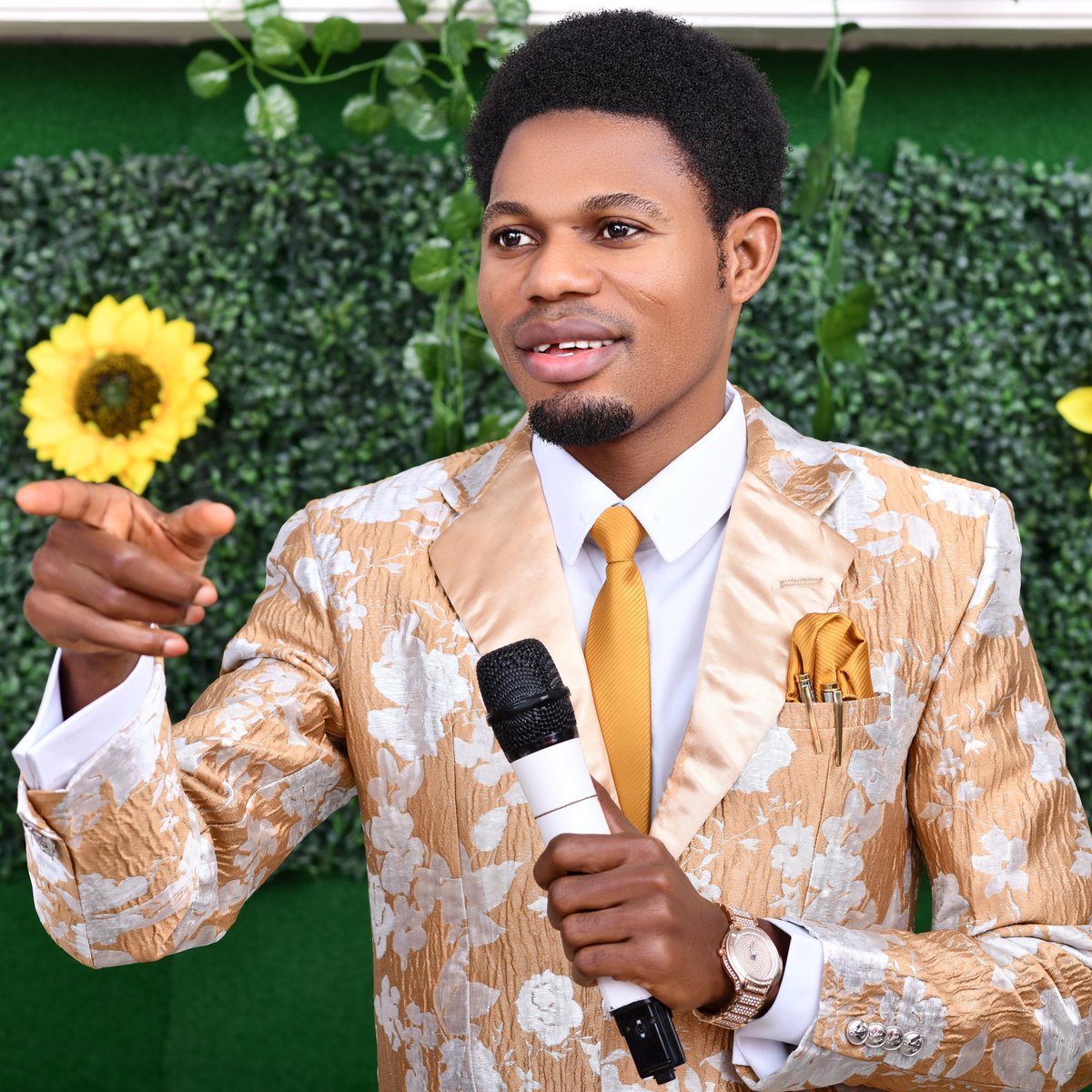 ProphetEAAbiola's tweet photo. When God is for you? https://t.co/R4glmx4EuD
