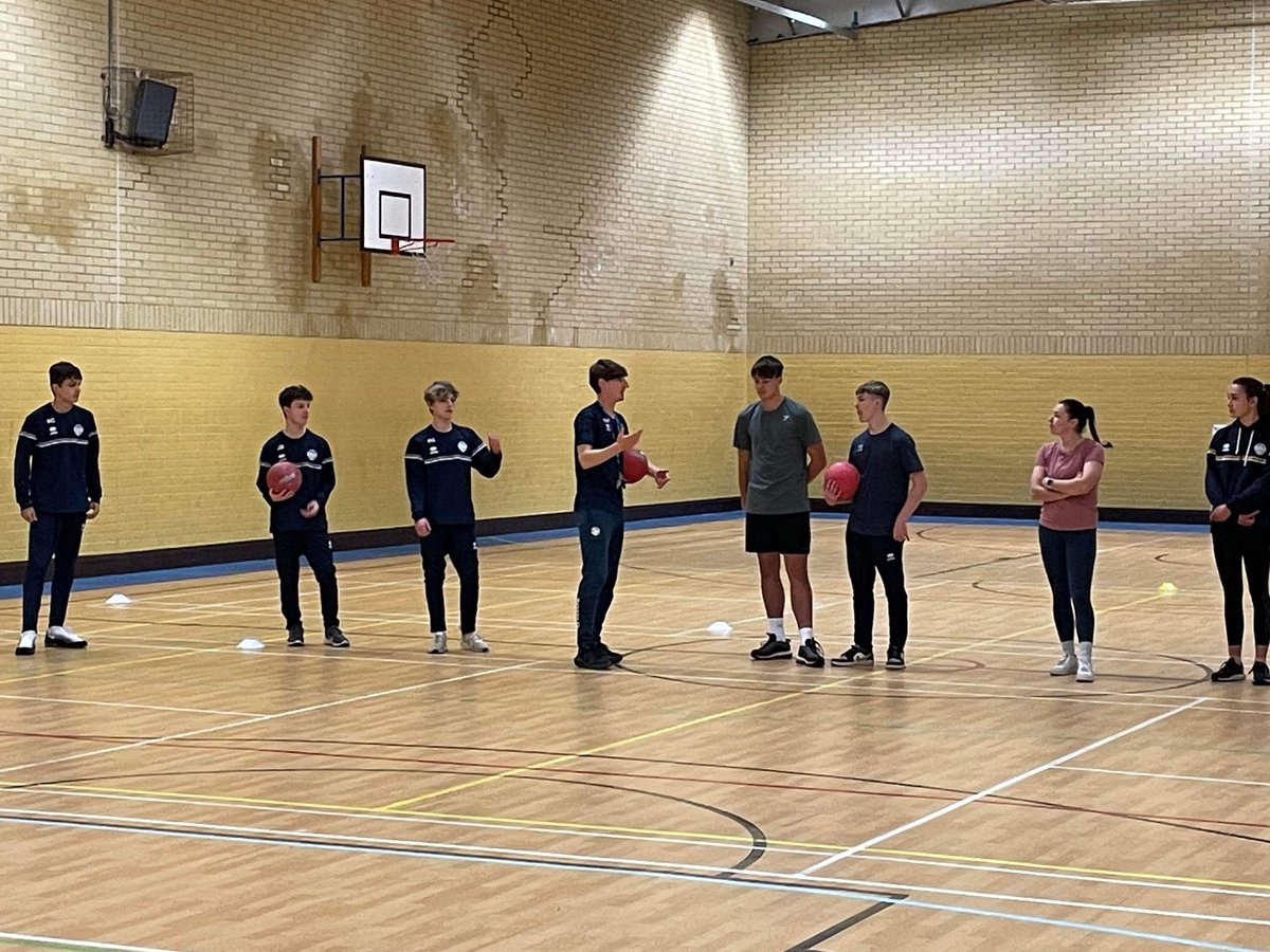 Today our students participated in a netball session where they were taught how to meet the needs of all children in there group!

This enrichment session lead directly into BTEC learners theory coaching lessons. 

<a href="/vlukeducation/">Virtual Learning UK</a>