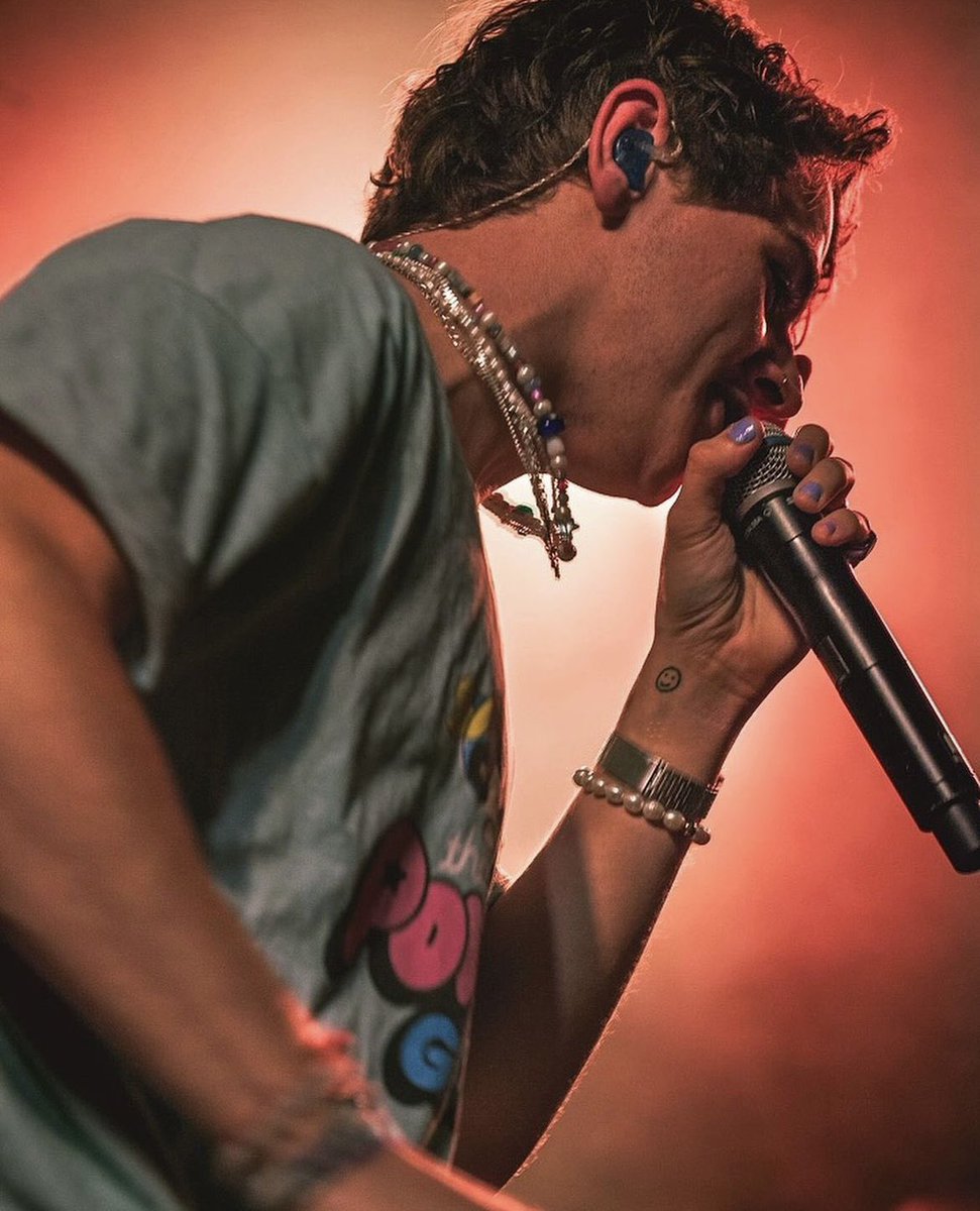ThomasHeadonHQ's tweet photo. 📸 | Thomas photographed by Jessica Plunkett at Live At Leeds Festival in Leeds, UK - October 15 #2 https://t.co/Z0WejuiSGc