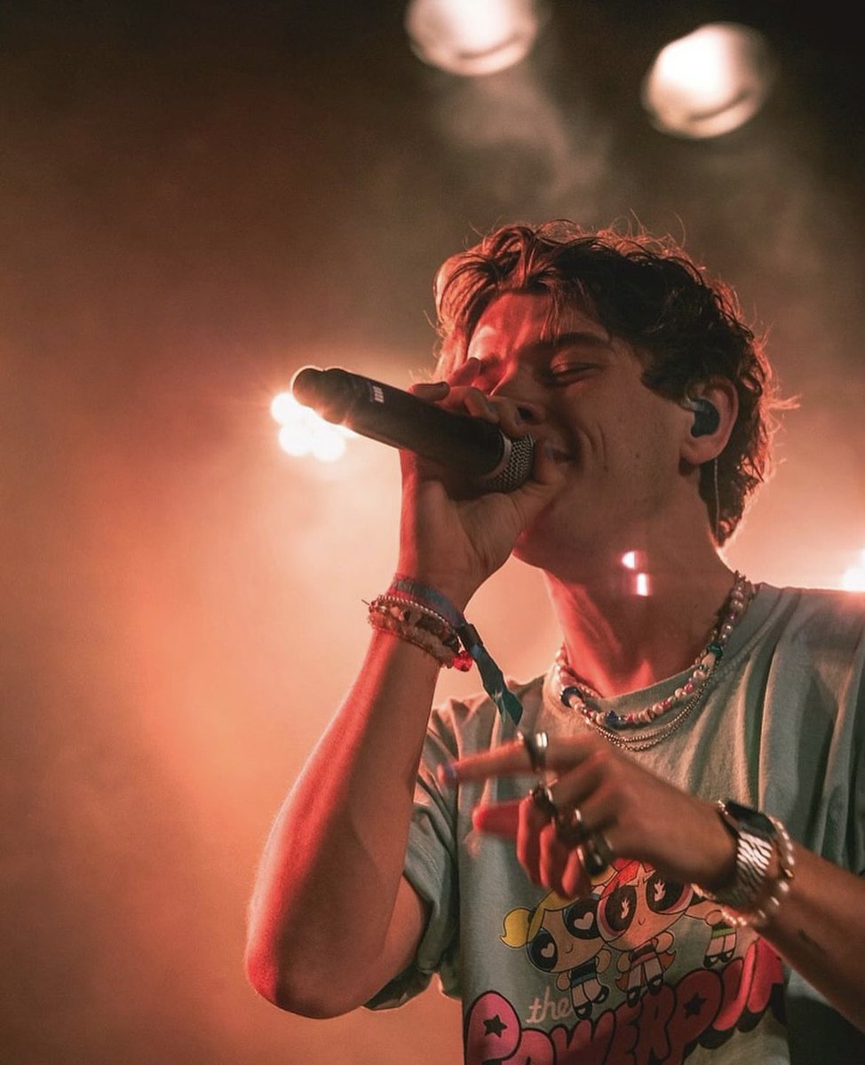 ThomasHeadonHQ's tweet photo. 📸 | Thomas photographed by Jessica Plunkett at Live At Leeds Festival in Leeds, UK - October 15 #2 https://t.co/Z0WejuiSGc
