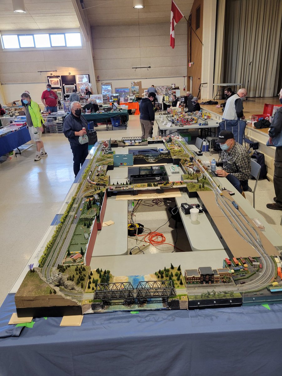 NiagaraRailway's tweet photo. Niagara Model Railway Show at the Merritton Community Centre, 7 Park Ave, St. Catharines. October 30th, 10am-3pm. Vendors from across Ontario selling Model trains, memorabilia, railway history displays, HO, N and Lego train layouts. Something for everyone. https://t.co/FVi3WTtIc3