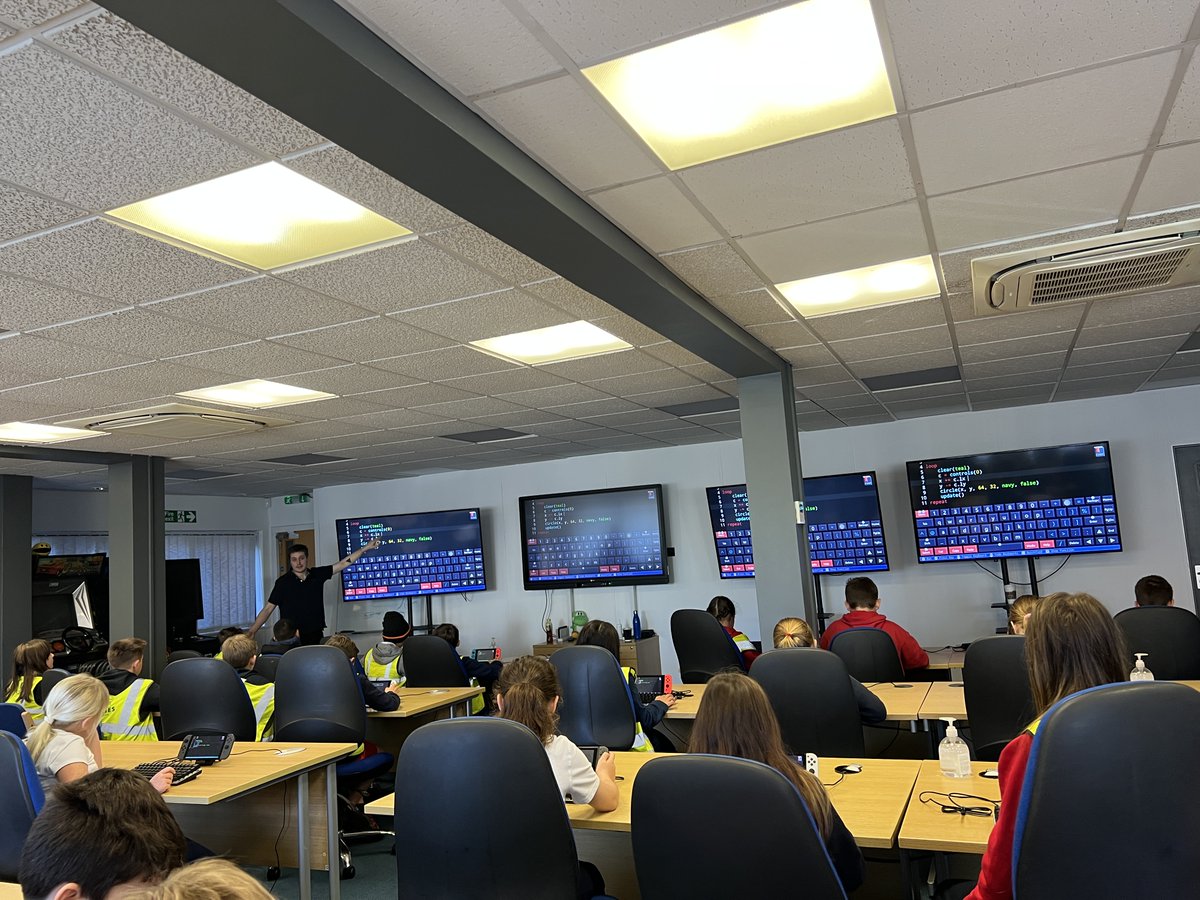 Awesome coding workshops today from Y5 and Y6 <a href="/BarleyHill_Sch/">Barley Hill Primary School</a> - They worked so hard and impressed us with their understanding. Thank you so much for coming! #coding #LearnToCode #NintendoSwitch