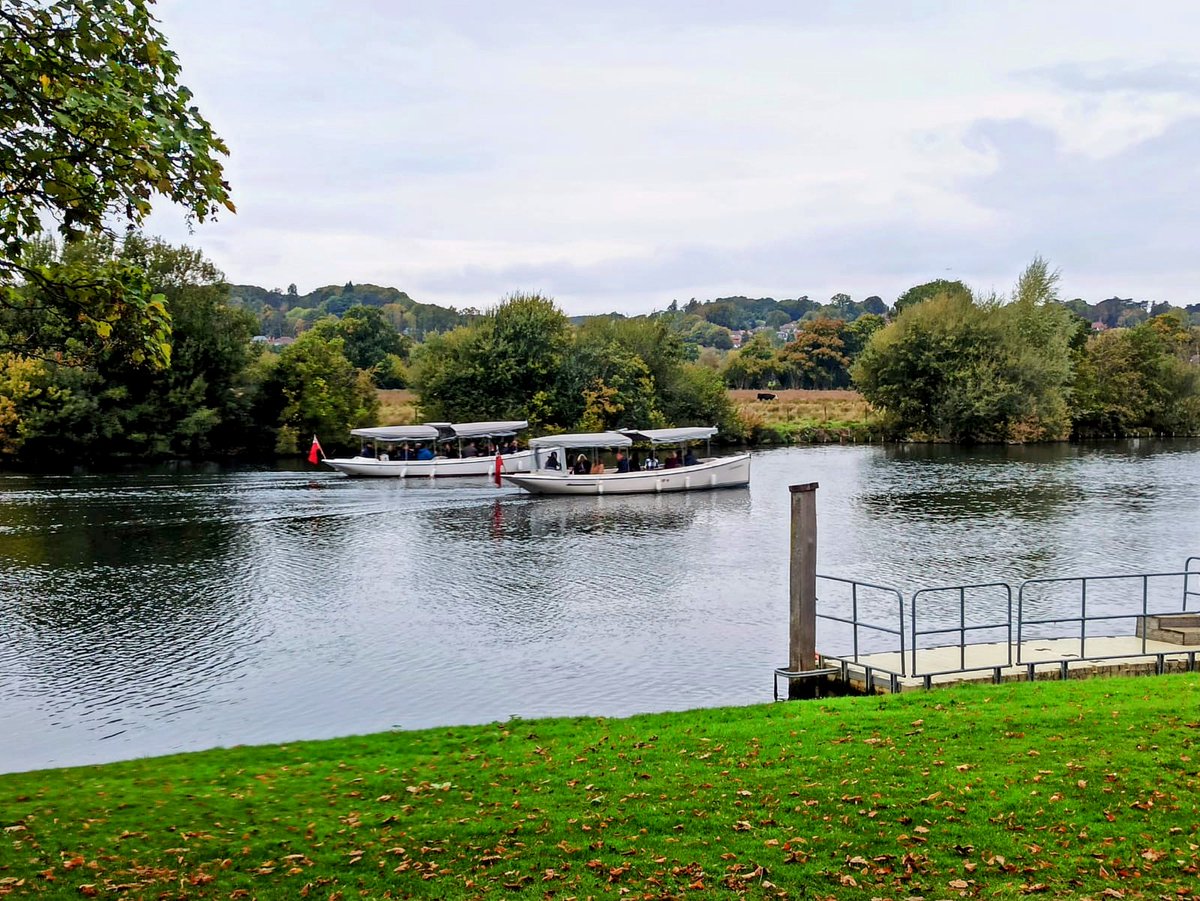 Great to have <a href="/Sport_England/">Sport England</a> out on the river last week. Paddleboards and water bikes for them next time!! We enjoyed showing them our beautiful Bisham Abbey base🙌 #bishamabbey #Bucks