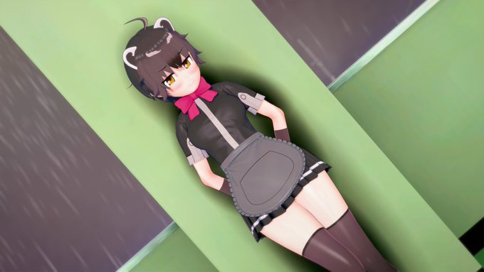 雨の夜に学校でいたずらするクロクスクスちゃん 