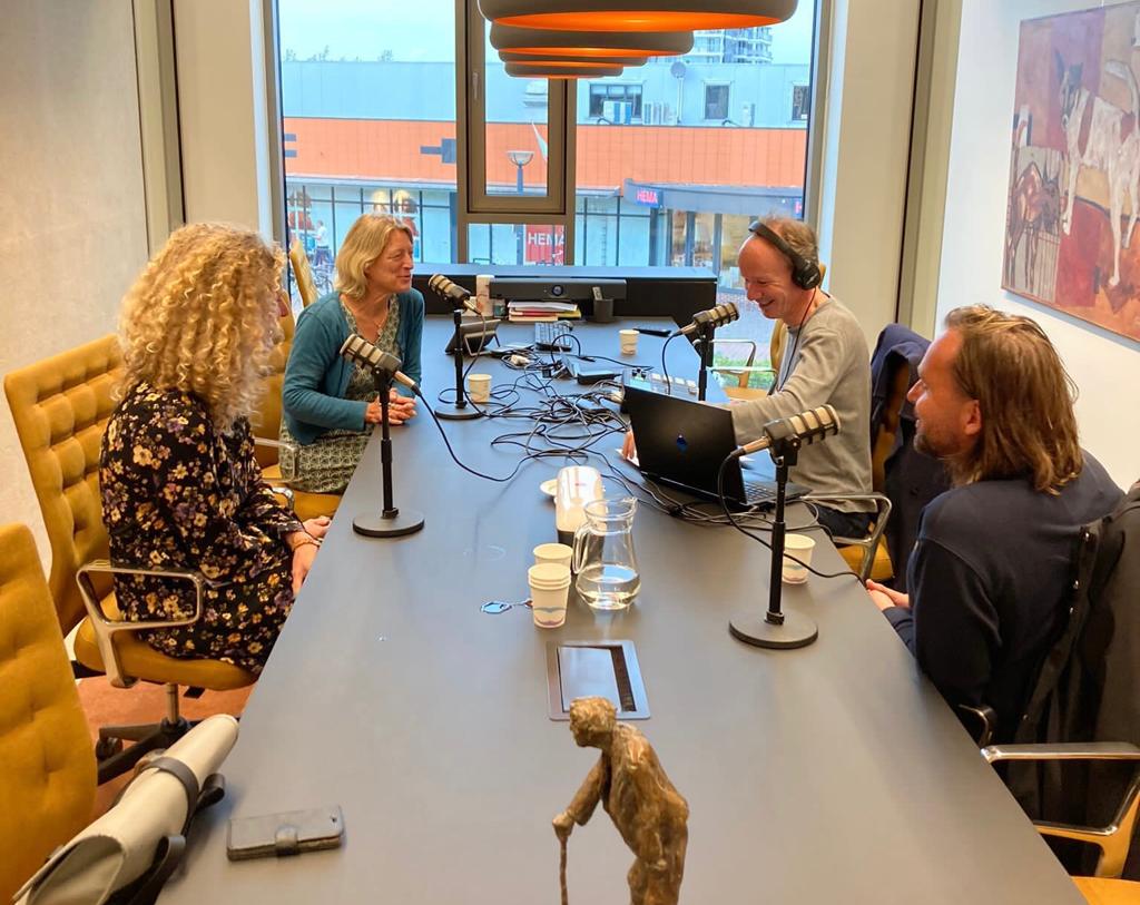 4e #hinoord podcast online! 🎙 Het maakt nogal wat uit waar je wieg staat. Ook voor de kans op een fijn en gezond leven. De verrijkte schooldag wil daar verandering in brengen: hannn.eu/nieuws/vierde-…
#podcast #gezondheid #meergezondejaren #healthyageing #noordnederland #snn #eu