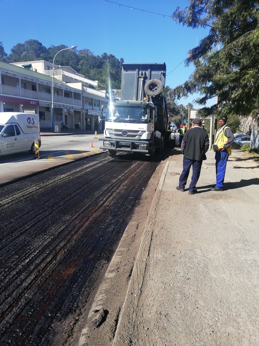 Resurfacing of the Main Road will start tomorrow. Temporary lane closures may occur. We appeal to motorists and pedestrians to apply caution. Plan your routes and make provision for additional travelling time.

This project is part of our roads maintenance program.

(Stock pic)