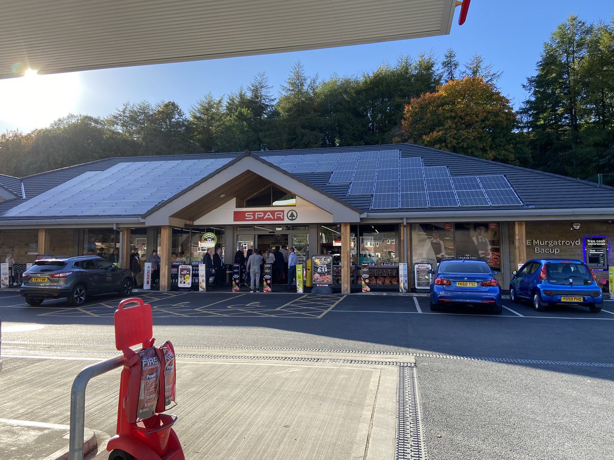 SPARNorthEng's tweet photo. Our @ForecourtTrader Awards finalist store in Bacup is the second stop on the tour, with an opportunity for retailers to sample food from our @ClaytonParkBkry deli and chat energy efficiency with our Facilities team.
@SPARintheUK #SPAR #JamesHall #ThereForYou #SPARDSAP https://t.co/ryciBv2eZU