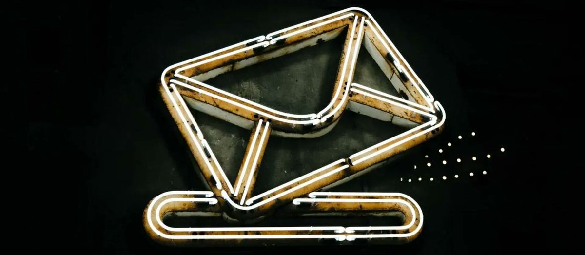 simonsgroup's tweet image. #Email #newsletters can target quality audiences, build #branddloyalty and generate leads. Get pro tips for creating and sending them here: buff.ly/3dSxEYa 
#content #contentmarketing #contentstrategy