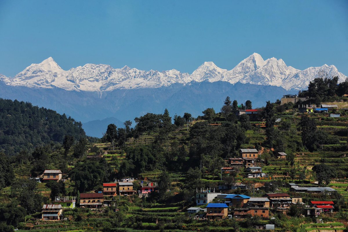 With the end of monsoon, the sky has cleared up in Kathmandu Valley giving the residents a spectacular view of Gang Chhenpo, Gurapo Ri and Dorje Lakpa mountains on Tuesday.
Photos: Suman Nepali
