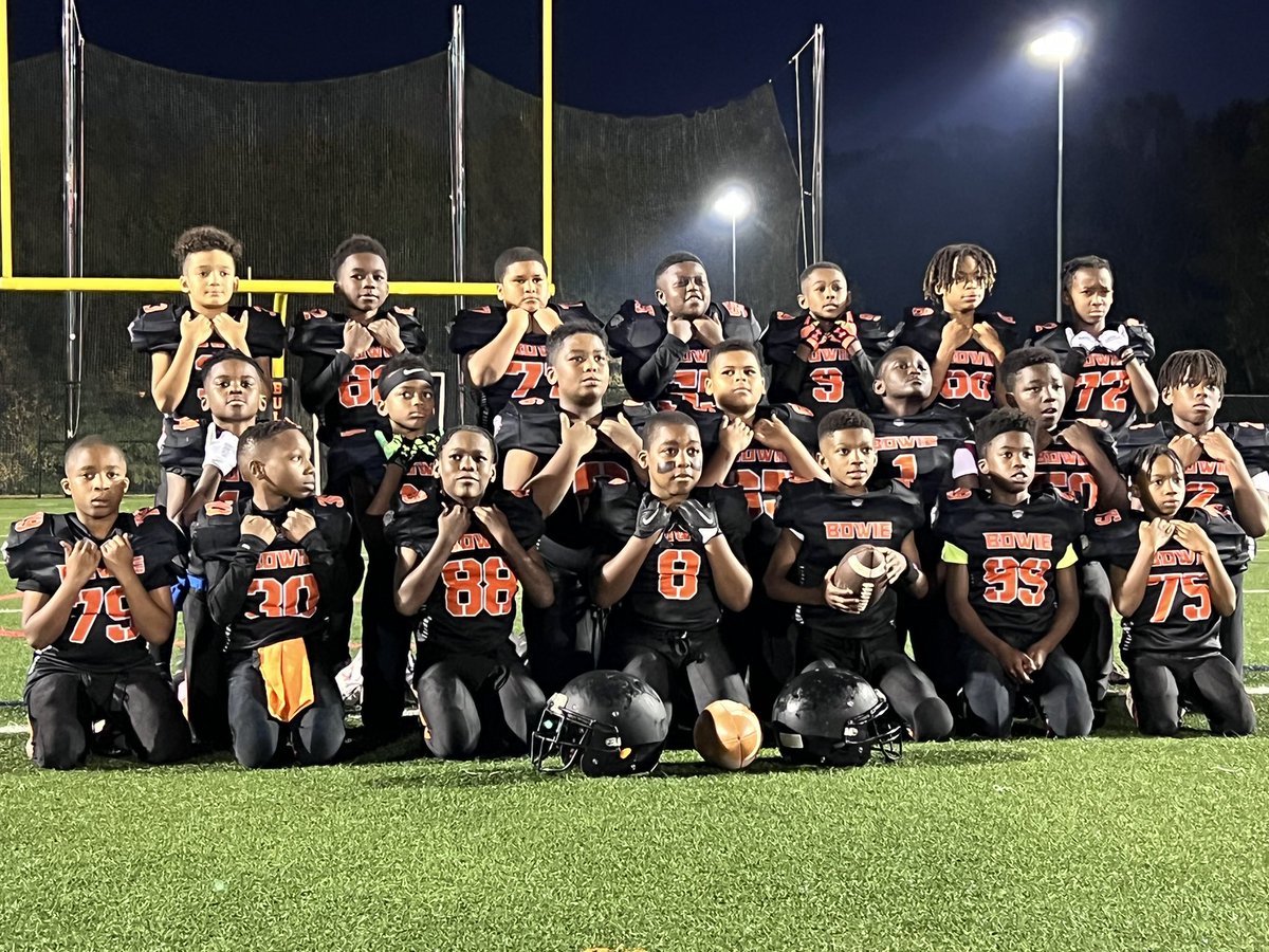 itsdennist's tweet photo. Last night’s team pictures. 9u Bowie Bulldogs. #prouddad #proudcoach https://t.co/XmIHlljkom