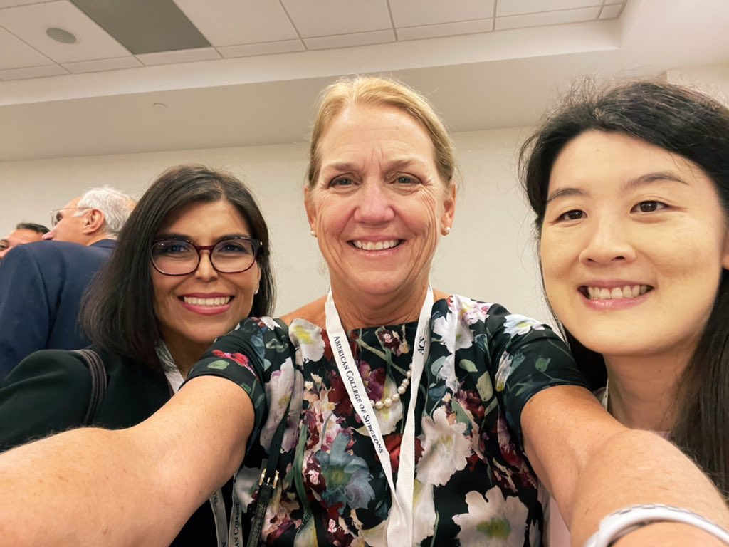 Always nice to see the fabulous <a href="/ACSPastPrez98/">Barbara Bass, MD</a>! <a href="/FeibiZheng/">Feibi Zheng, MD, MBA, FACS</a> #wemissher #ACSCC2022