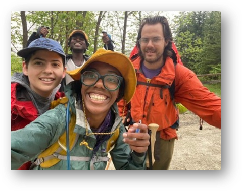 TO_Bruce_Trail's tweet photo. One of the Club's objectives is to encourage more people to hike, particularly from youth and those unfamiliar to our trails. Toronto member Zwena Gray was a role model as she blogged about her 2022 trail adventures. Take the #BruceTrailPledge; encourage an “Inclusive Outdoors” https://t.co/fNZFnNVyF0